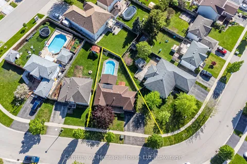 42 Pebble Beach Court, Woodstock, ON N4S 8X2