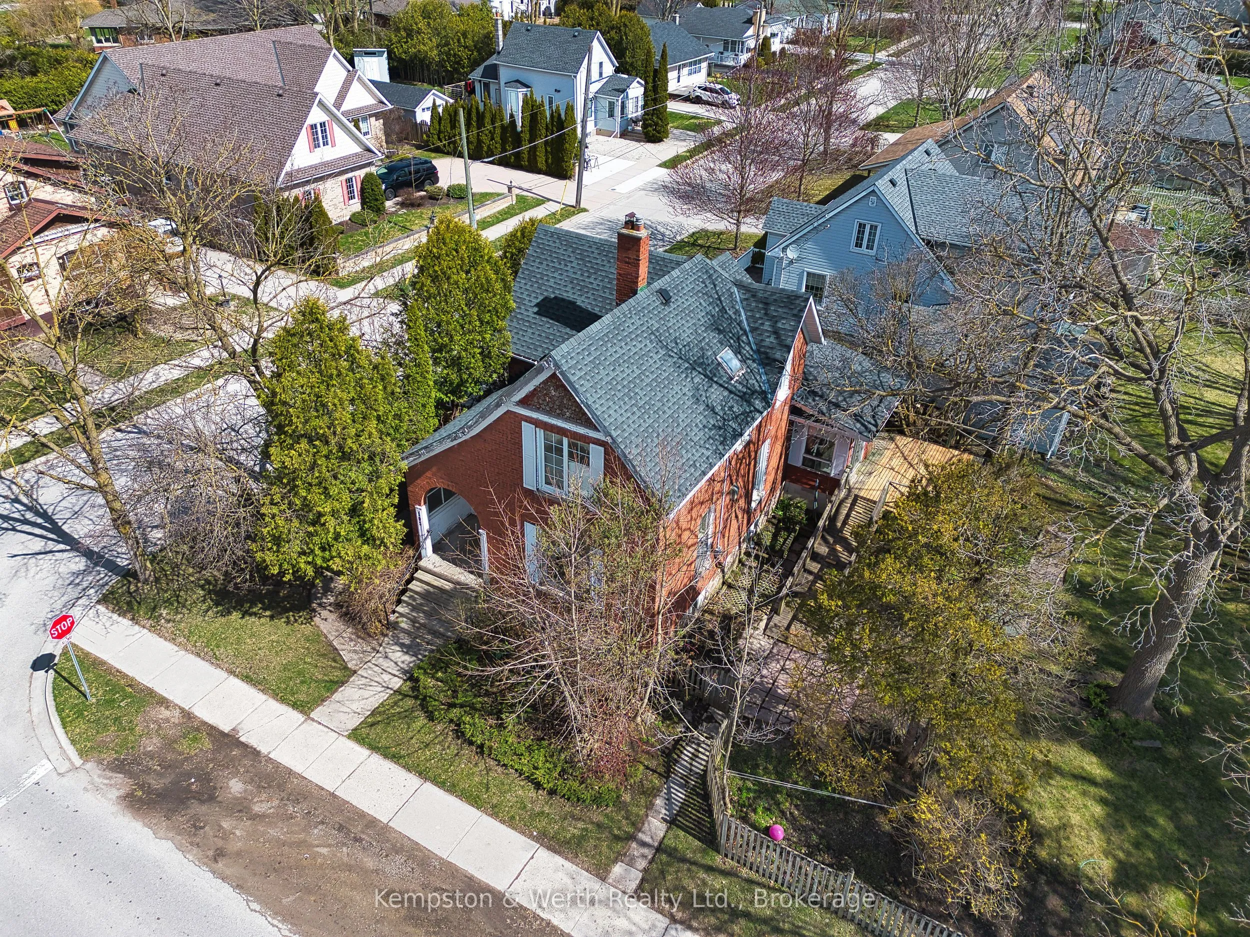 195 Campbell Street, ON N4W 1H8