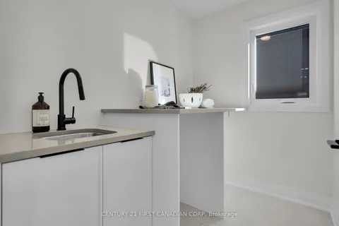 1918 Fountain Grass Drive, London South, ON N6K 4P9