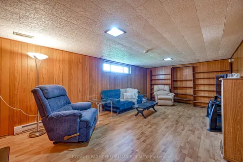 121 Starwood Road, Meadowlands - Crestview and Area, ON K2G 1Z6