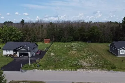 8 Albert Street, Edwardsburgh/Cardinal, ON K0E 1T1