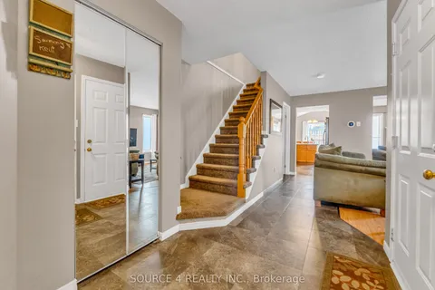 136 Silurian Drive, Guelph, ON N1E 7E7