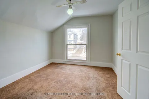 243 KING Street, Gananoque, ON K7G 1G4