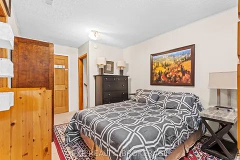 197 FAIRWAY HILL Crescent, Kingston, ON K7M 2V5