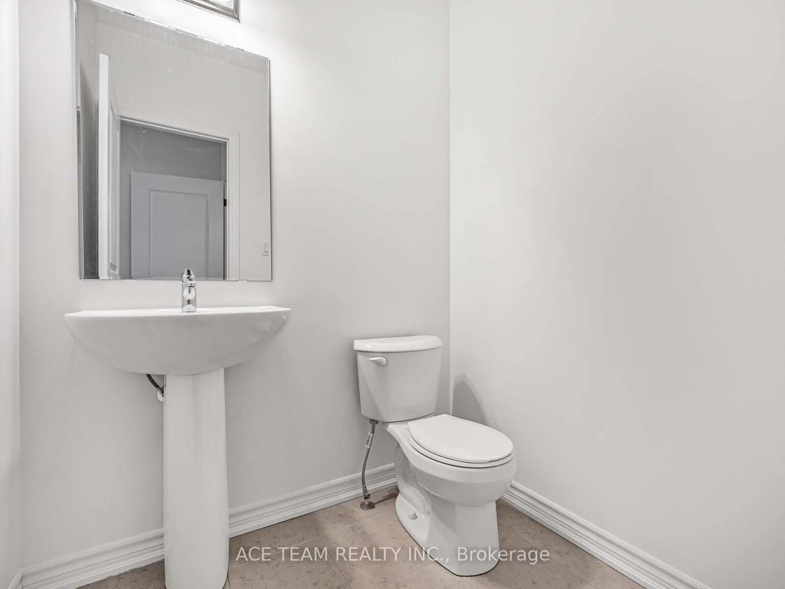 136 Molozzi Street, Erin, ON N0B 1T0