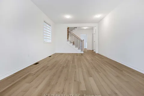 136 Molozzi Street, Erin, ON N0B 1T0
