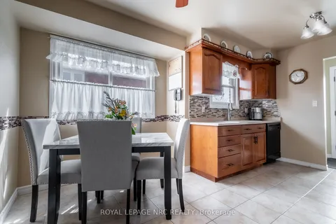 37 Michael Drive, Port Colborne, ON L3K 3C3