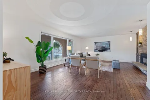 62 Chippewa Avenue, ON K2G 1Y2