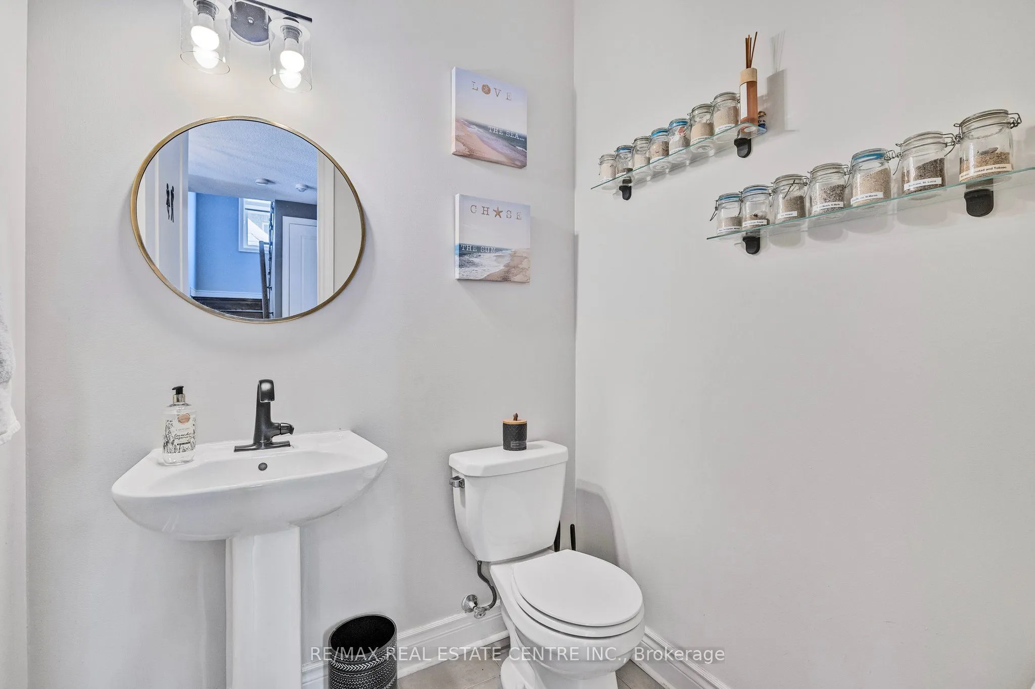 5 Skelton Street, Mono, ON L9W 6W8