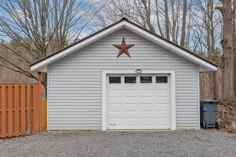 7993 Perth Road, Frontenac, ON K0K 2L0