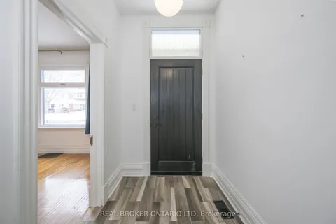 453 Quebec Street, London, ON N5W 3Y4