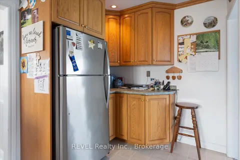 20 Lakeside Drive, Grimsby, ON L3M 2K7