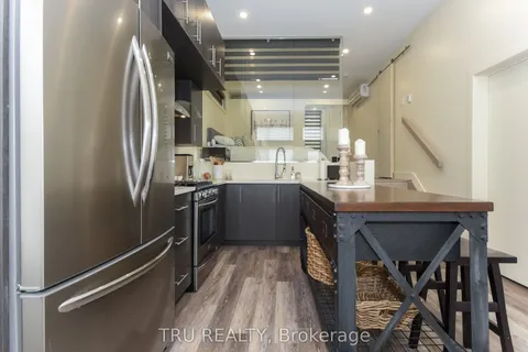341 Cambridge Street, West Centre Town, ON K1R 7B3