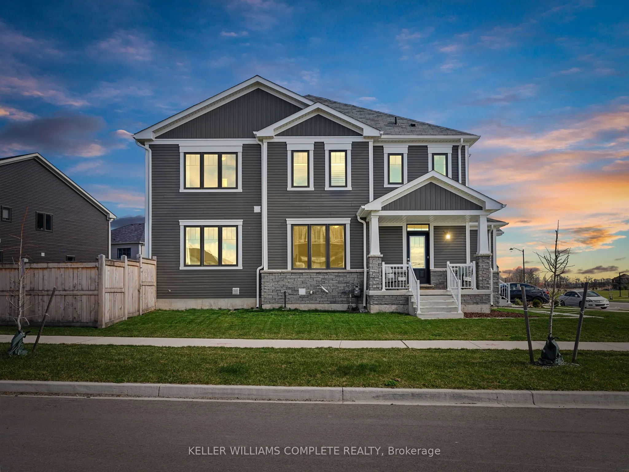170 Whithorn Crescent, Haldimand, ON N3W 0G7