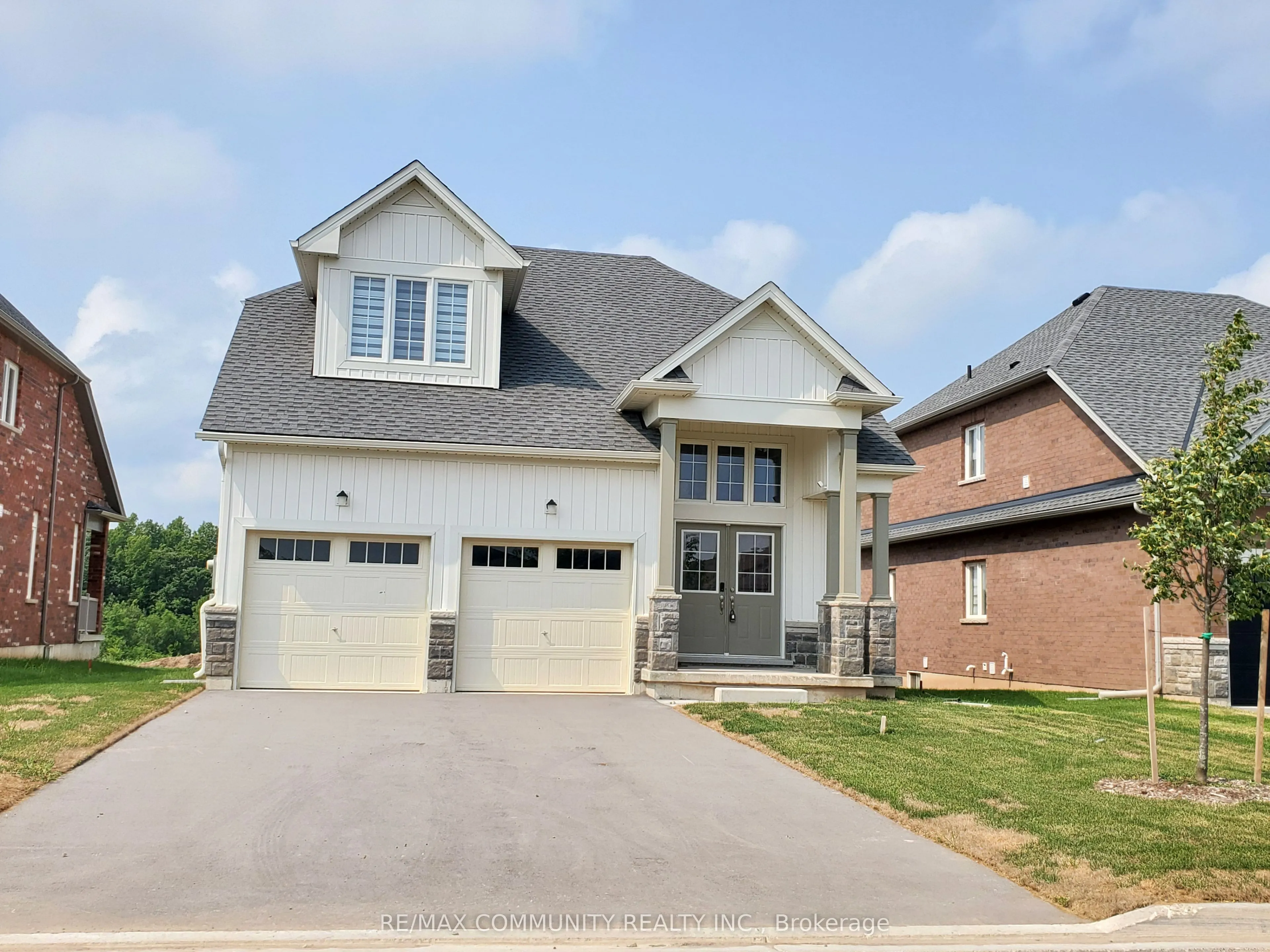 1562 Marina Drive, Fort Erie, ON L2A 5P2