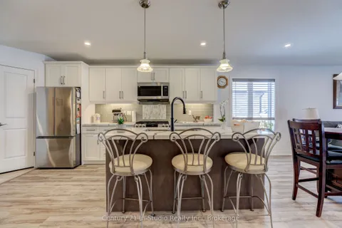 104 Emerson Way, West Grey, ON N0G 1R0