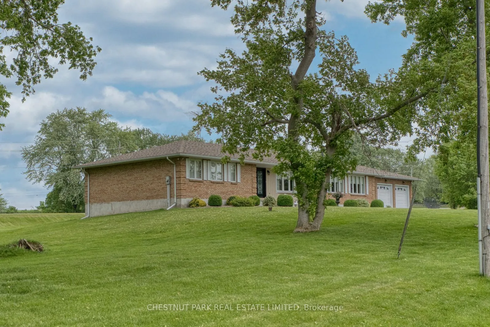 90 River Road, ON K0E 1L0