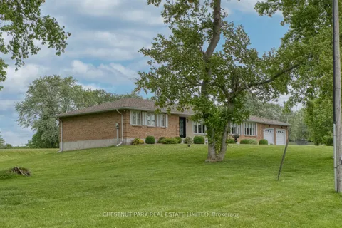 90 River Road, ON K0E 1L0