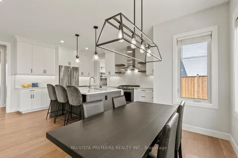 2138 Wallingford Avenue, London North, ON N6G 0E6