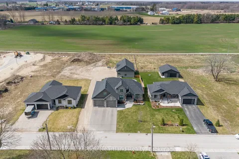 411 JANE Street, Minto, ON N0G 2P0
