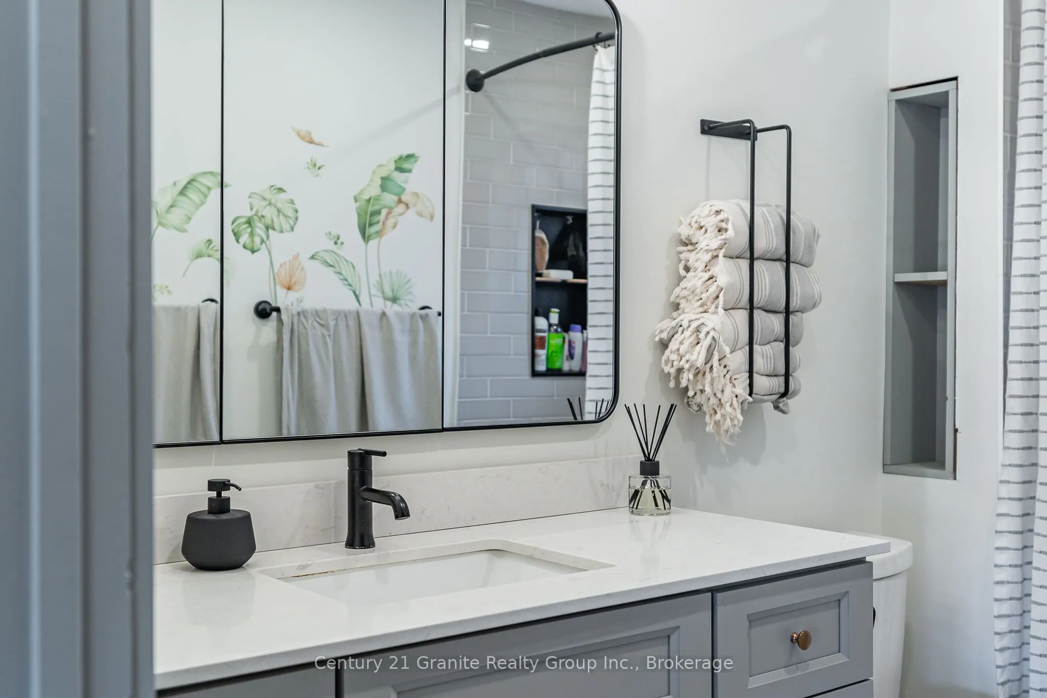 1066 Kernohan Farm Trail, Minden Hills, ON K0M 2K0
