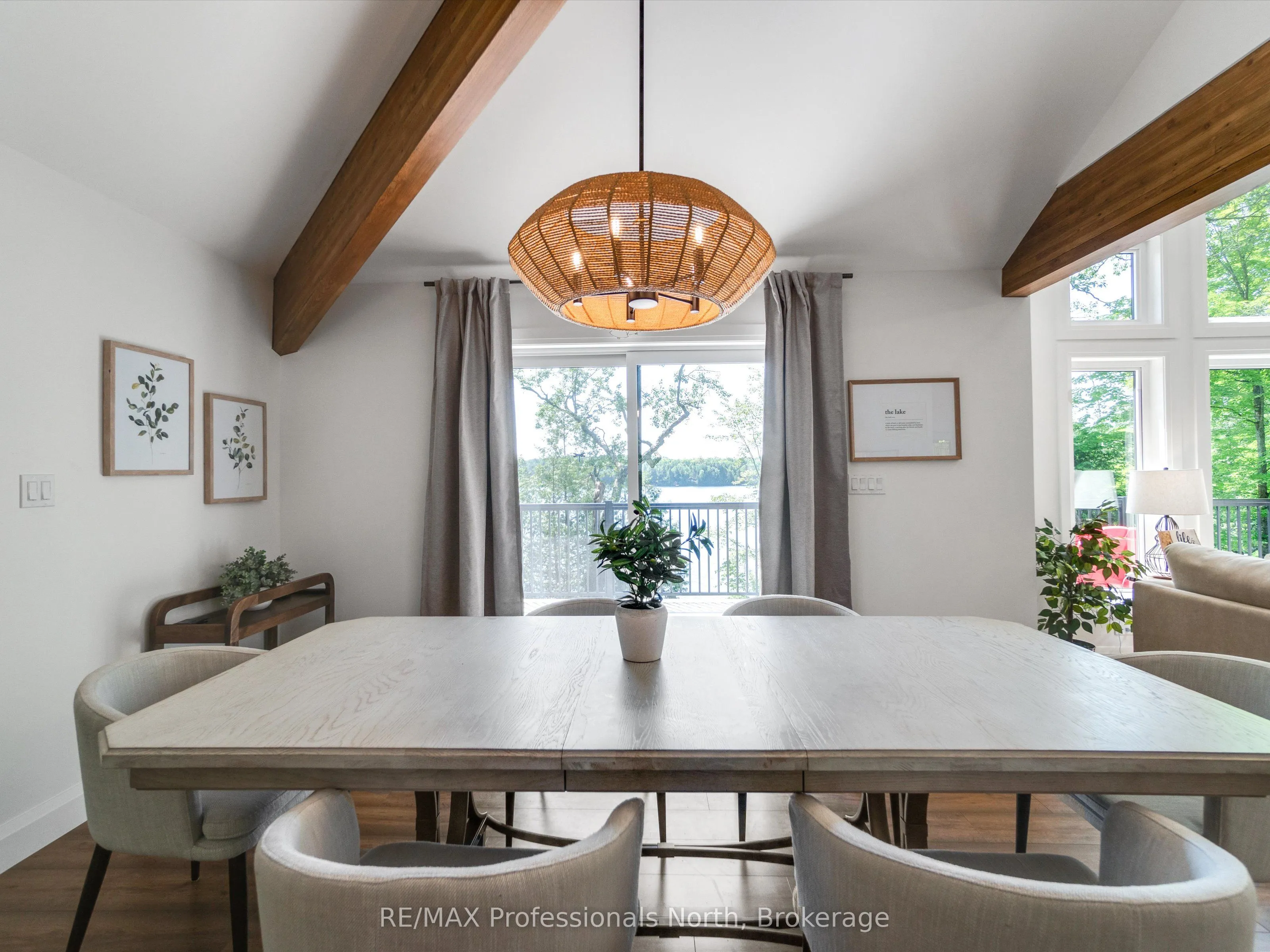 1073 WATSON Road, Lake of Bays, ON P0B 0A3