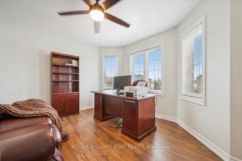 28 Greti Drive, Hamilton, ON L9B 0C9