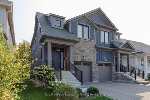 238 Courtland Street, Blue Mountains, ON L9Y 4E2