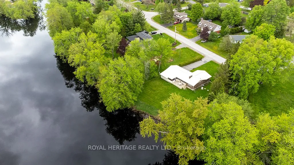 80 Greenfield Park, Belleville, ON K0K 1V0