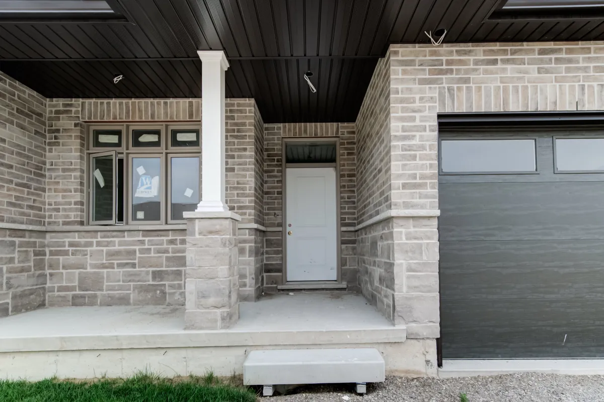 44 Main Street, ON N0J 1M0