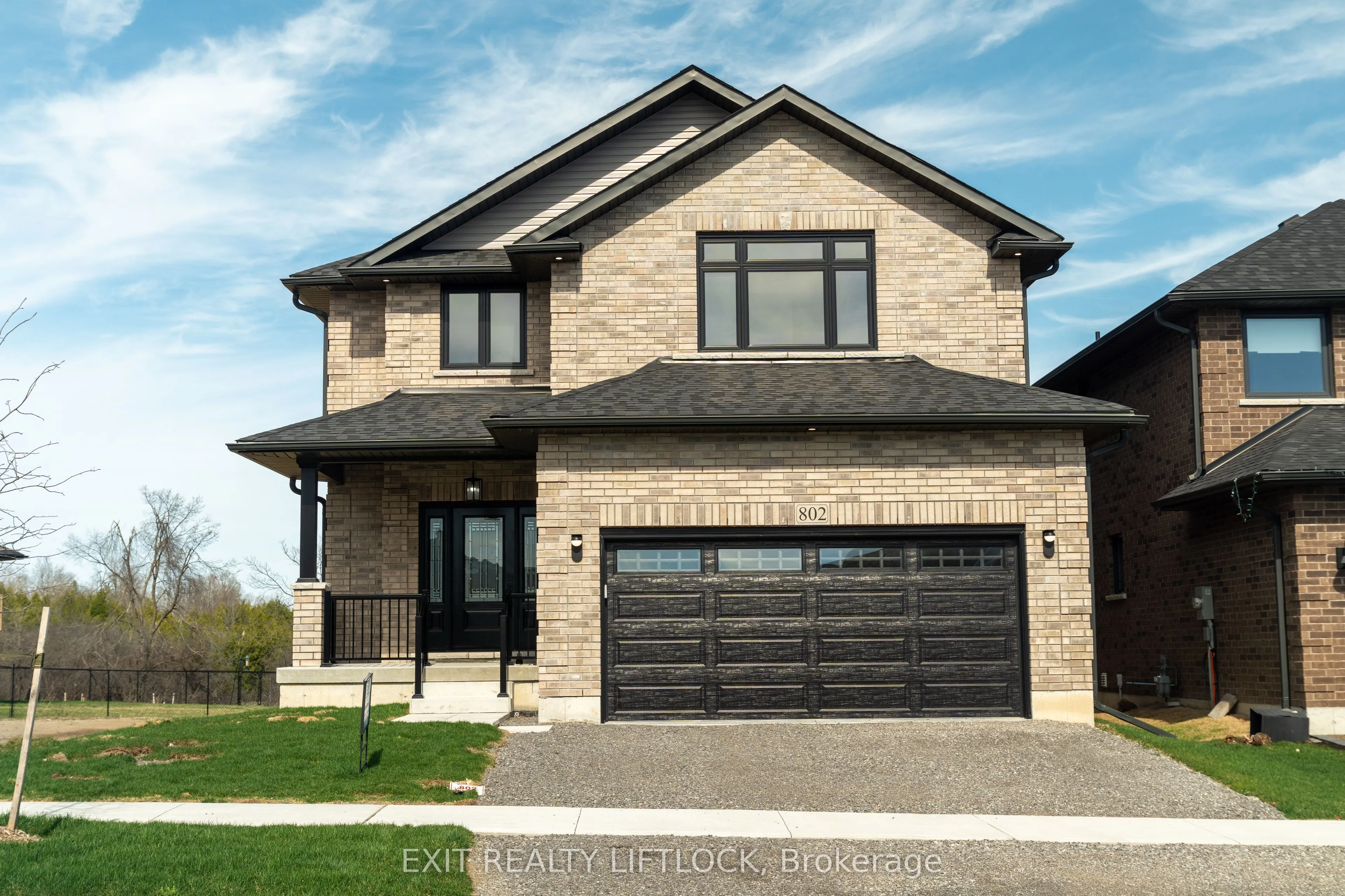 802 Steinberg Court, ON K9K 0H7