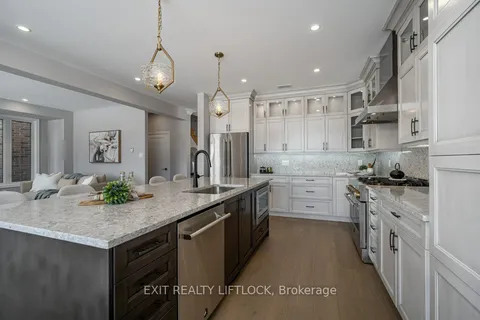 802 Steinberg Court, ON K9K 0H7