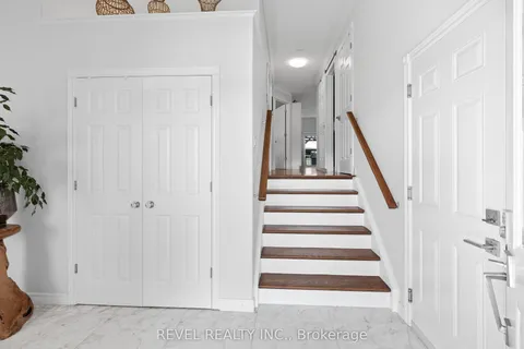2726 Foxmeadow Road, Peterborough East, ON K9L 0B6
