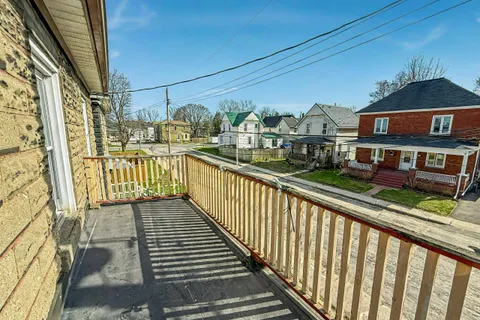 25 Winnifred Street, Smith Falls, ON K7A 2N3