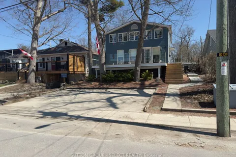 16 Huron Avenue, Lambton Shores, ON N0M 1T0