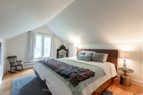 1499 Westdel Bourne Road, London South, ON N6K 4R1
