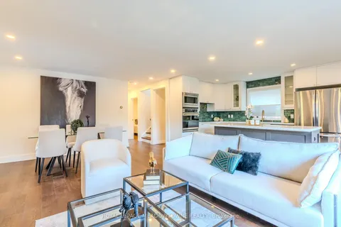319 East 16th Street, Hamilton, ON L9A 4K1