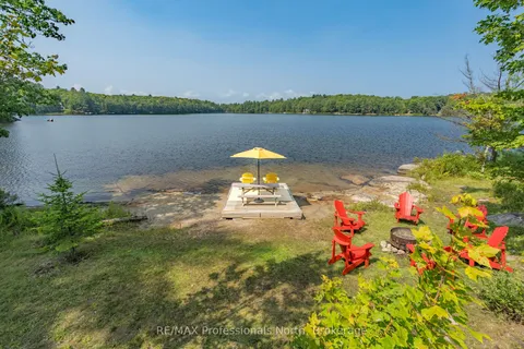 3716 BRUNEL Road, Lake of Bays, ON P0B 1E0