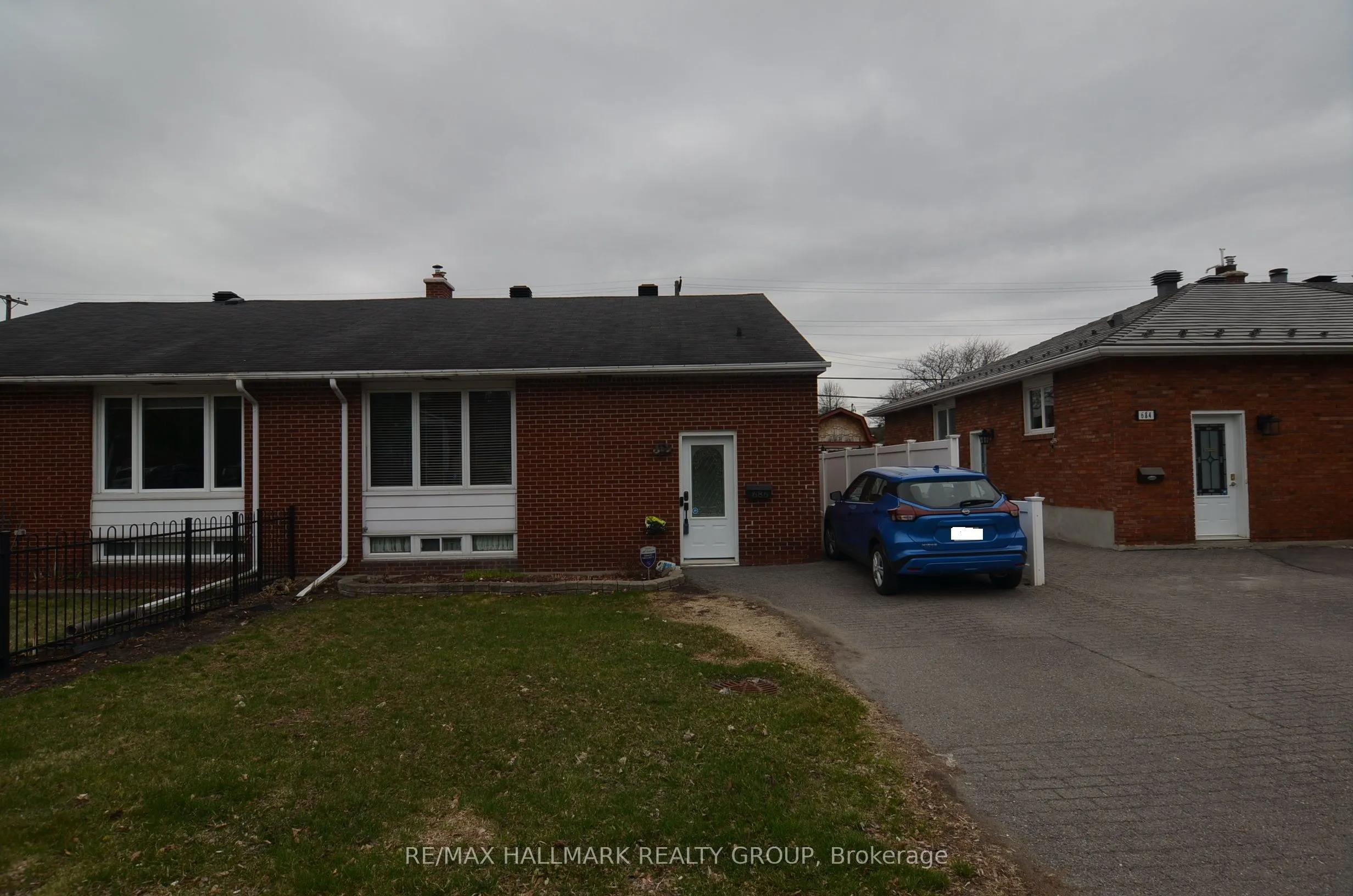 686 Cummings Avenue, Overbrook - Castleheights and Area, ON K1K 2K8