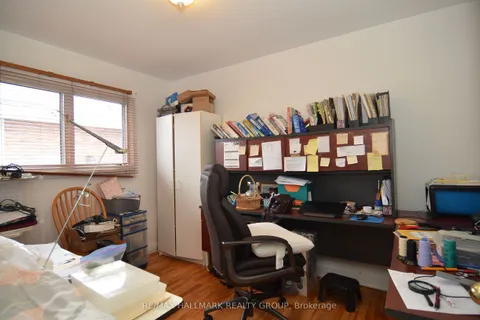 686 Cummings Avenue, Overbrook - Castleheights and Area, ON K1K 2K8
