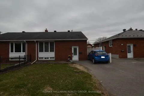 686 Cummings Avenue, Overbrook - Castleheights and Area, ON K1K 2K8