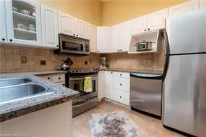 399 Glendale Avenue, St. Catharines, ON L2T 1C5