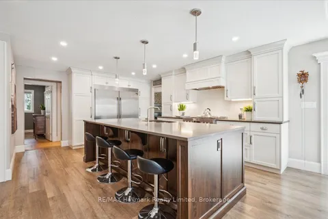 27 Bedford Road, Guelph/Eramosa, ON N1E 0P4
