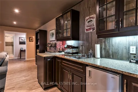 41 South Harbour Drive, Kawartha Lakes, ON K0M 1A0