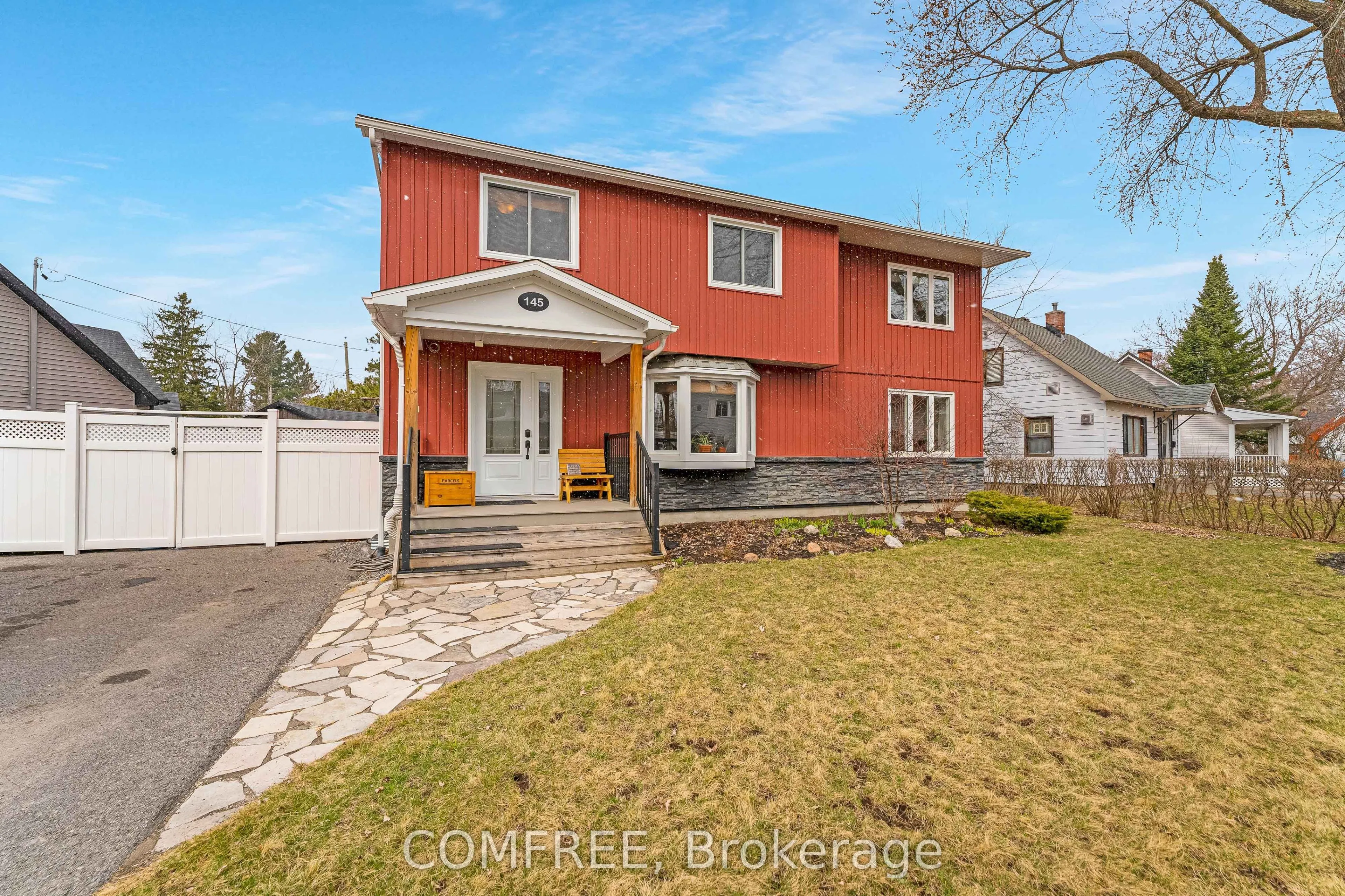 145 General Avenue, Carlington - Central Park, ON K1Z 7W9