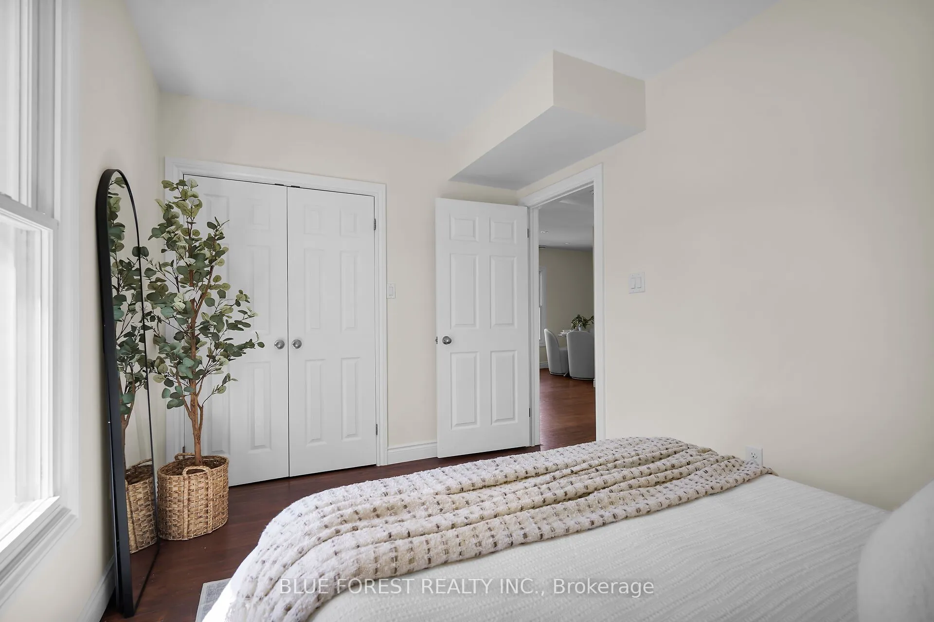 18 Belgrave Avenue, London South, ON N6C 4B4