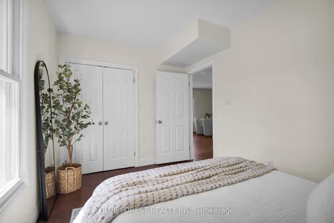 18 Belgrave Avenue, London South, ON N6C 4B4
