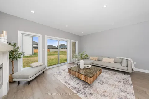 261 Stathis Boulevard, Sarnia, ON N5S 0A8