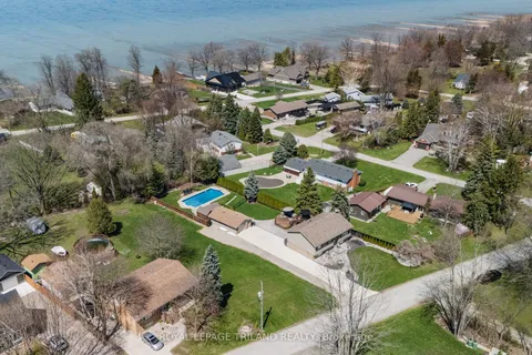 5410 Lake Valley Grove Road, Lambton Shores, ON N0N 1J7