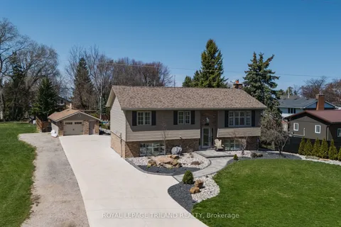 5410 Lake Valley Grove Road, Lambton Shores, ON N0N 1J7